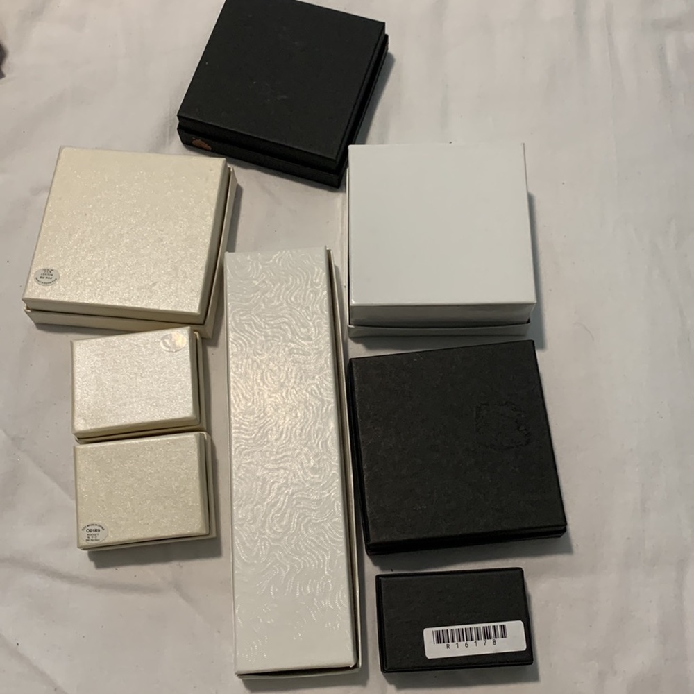 Gift Boxes - Picture 4 of 6